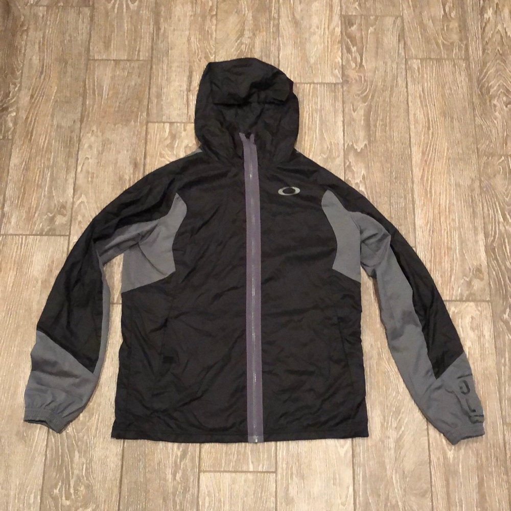 Oakley Performance Jacket. Size S. Barely Worn.